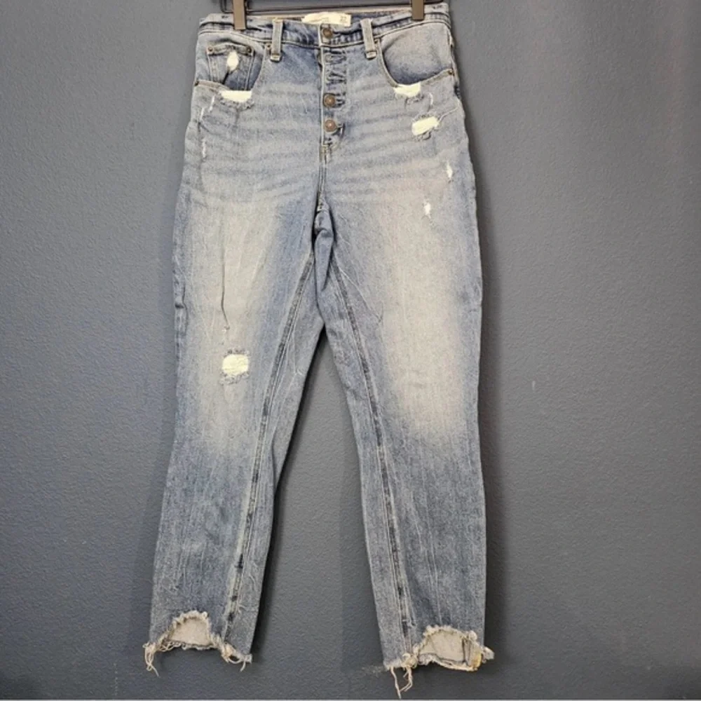 Abercrombie & Fitch - Mom Jeans